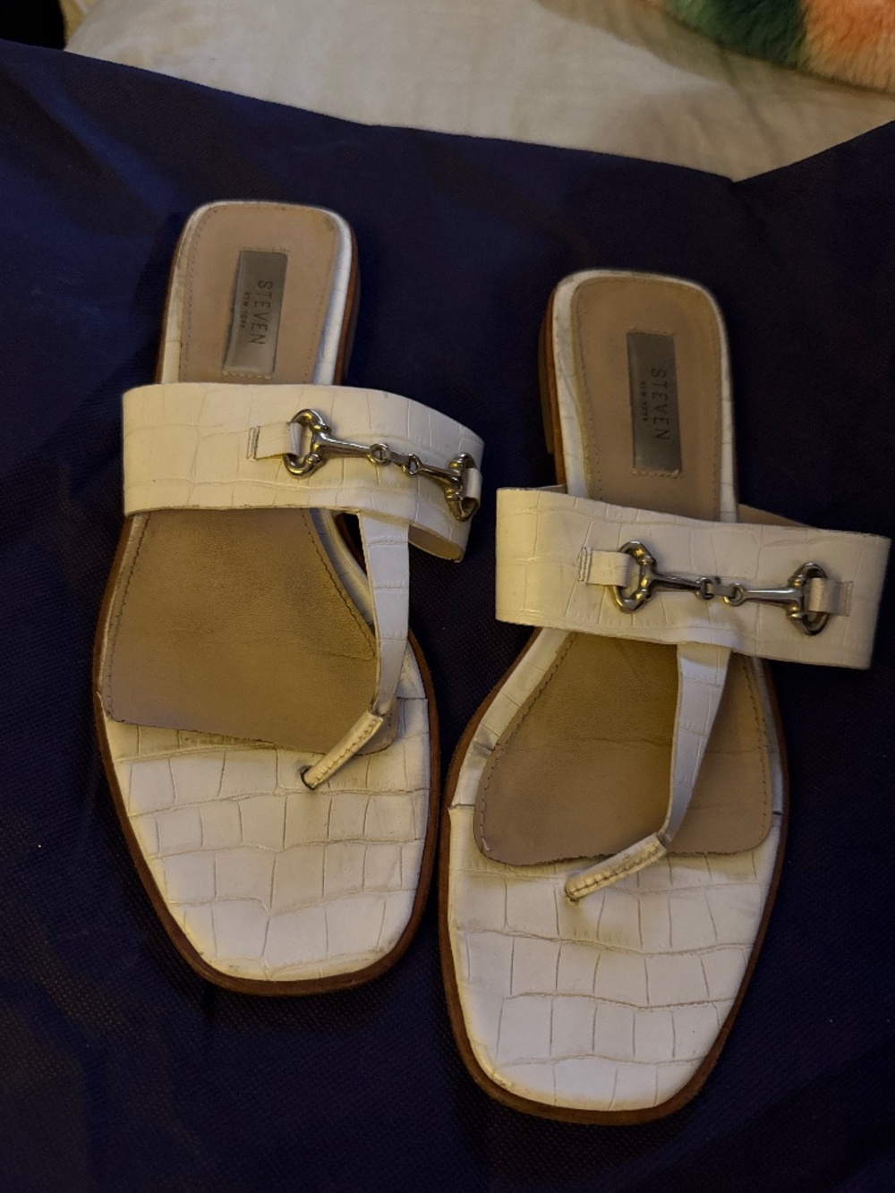 Steven white sandal